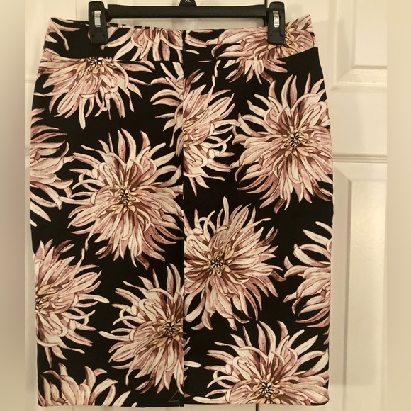 NWT Ann Taylor skirt - Picture 8 of 8